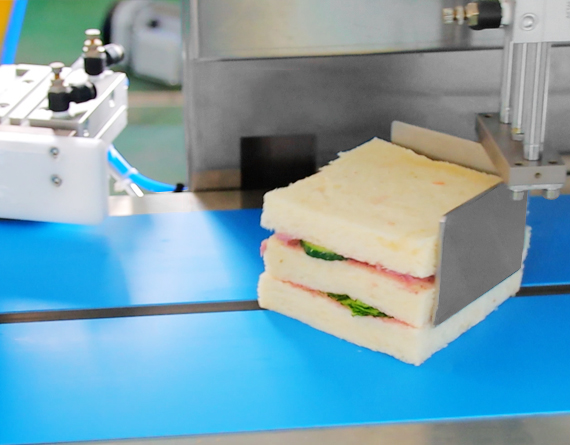 Automatic Ultrasonic Sandwich Cutter With Conveyor — Original product view 06